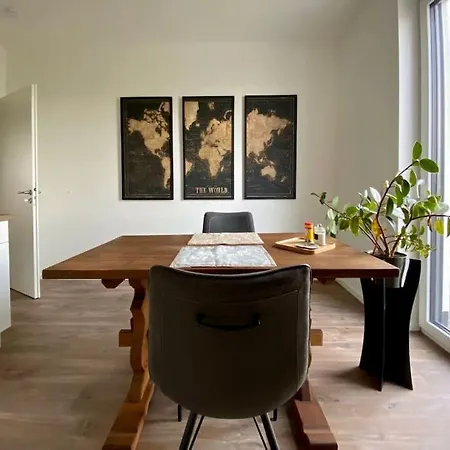 Schoene 1-zimmer Mit Boxspringbett & Kueche Mechernich