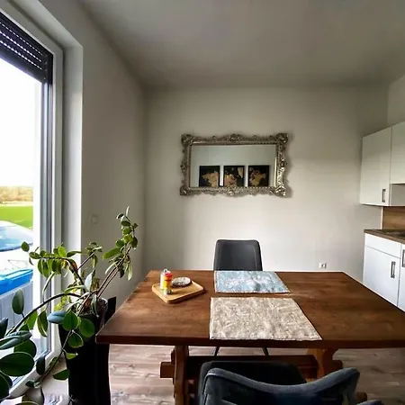 Schoene 1-zimmer Mit Boxspringbett & Kueche Mechernich