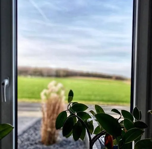 Schoene 1-zimmer Mit Boxspringbett & Kueche Mechernich